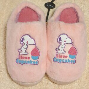 NWT ~ Snoopy (L/XL) Sherpa Fleece Lined Plush Scuff Slippers